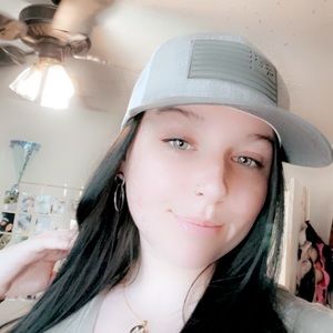 Meet your Posher, Marcia